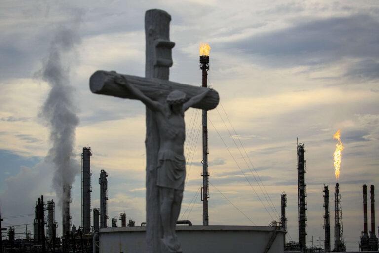 Le nouveau rapport documente la pourriture raciste au cœur de l'industrie pétrochimique