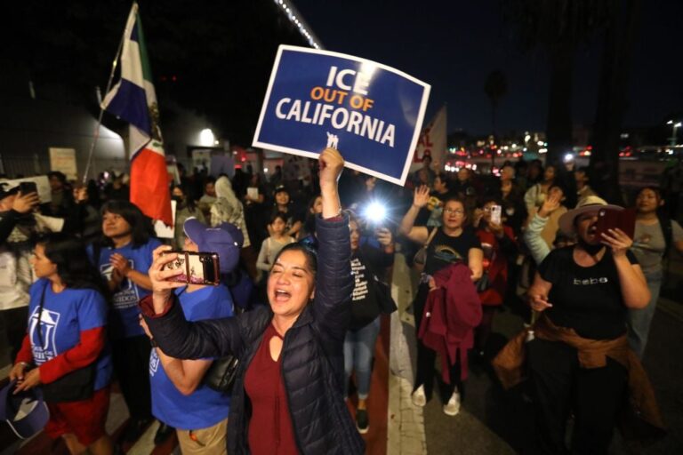 Les travailleurs de Latinx organisent une résistance féroce au programme anti-immigrant de Trump