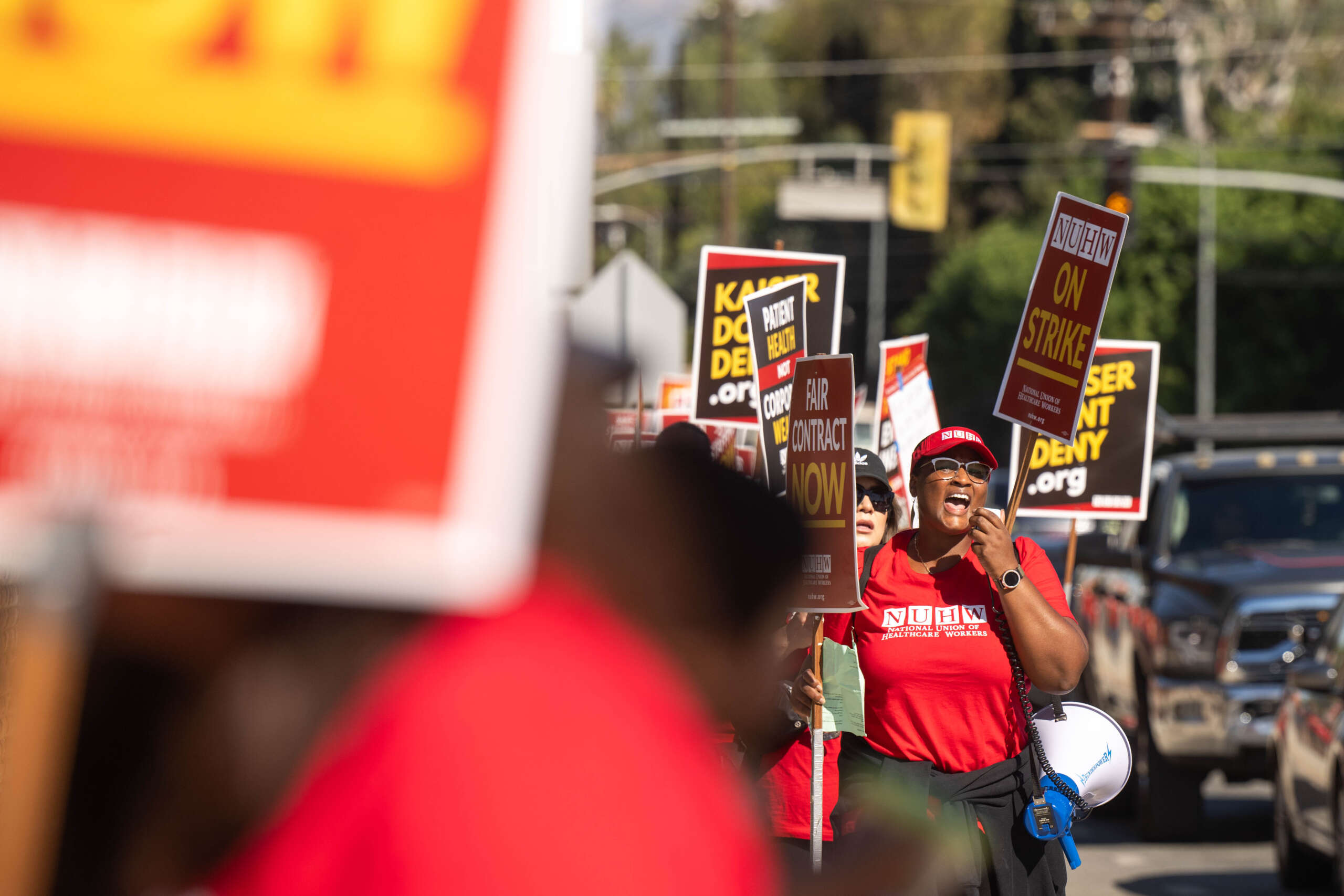 Les agents de santé mentale de Kaiser gagnent gros après une longue grève