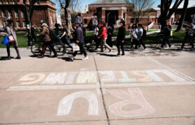 Les syndicats de Rutgers sont solidaires avec un collègue ciblé par Turning Point