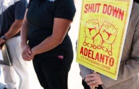 Des immigrants handicapés dans la célèbre prison californienne ICE signalent des abus et des négligences