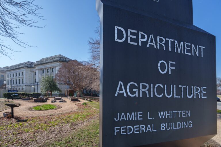 Le site Web de l'USDA utilise des messages transphobes pour accuser les démocrates de la fermeture du gouvernement