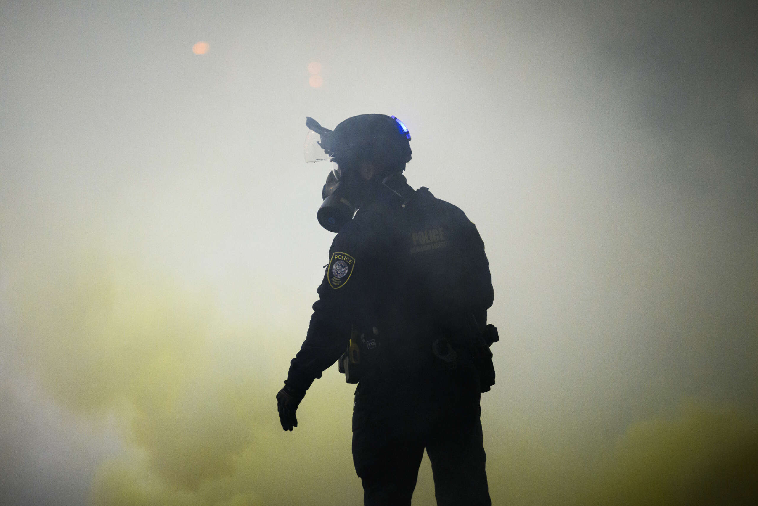 Des groupes de défense des droits poursuivent l’administrateur de Trump pour utilisation de logiciels espions israéliens pour cibler les immigrants