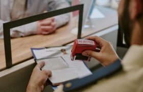 La nouvelle politique du ministère de l’État autorise le rejet des demandes de visa en raison de problèmes de santé courants