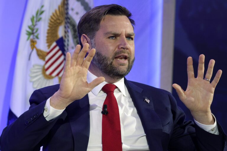 Vance blâme les immigrants et Biden en réponse aux questions d'abordabilité