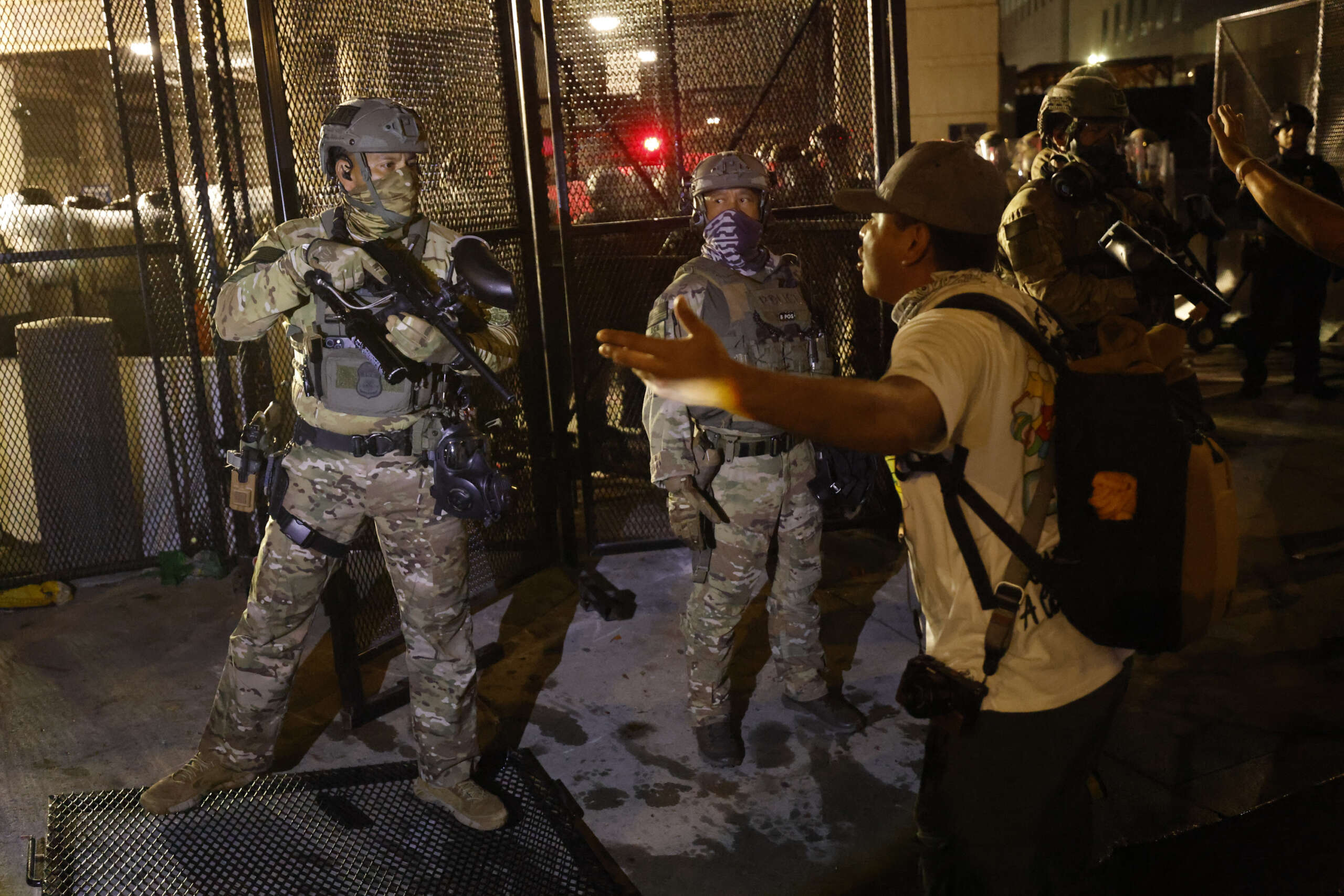 ICE cible les travailleurs. Voici comment les employeurs et les syndicats ripostent.