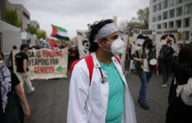 Les travailleurs de la santé ont pris la parole au nom de leurs pairs à Gaza. Puis vint le contrecoup.