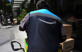 Les chauffeurs d’Amazon mettent 45 jours pour gagner ce que l’Union Buster de l’entreprise a gagné en 1