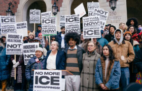 La police de nombreuses « villes sanctuaires » a collaboré à plusieurs reprises avec l’ICE