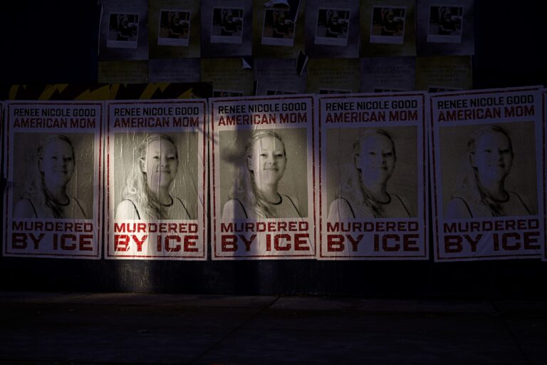 Le FBI enquête sur Renee Good tout en bloquant les enquêtes sur ICE Killer