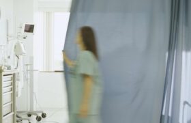 Les procédures d&rsquo;interdiction font qu&rsquo;il est difficile pour les familles de trouver des détenus hospitalisés de l&rsquo;ICE