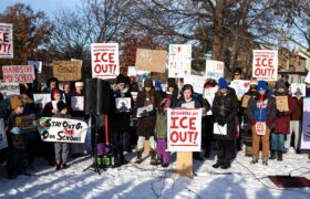 Le traumatisme des raids de l&rsquo;ICE se répercute sur les écoles publiques des États-Unis