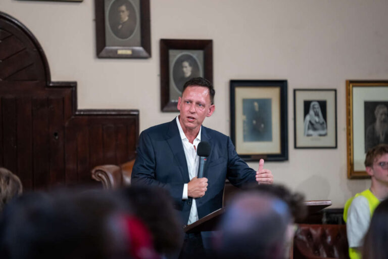 Peter Thiel libère un fantasme de milliardaire néocolonial au Honduras