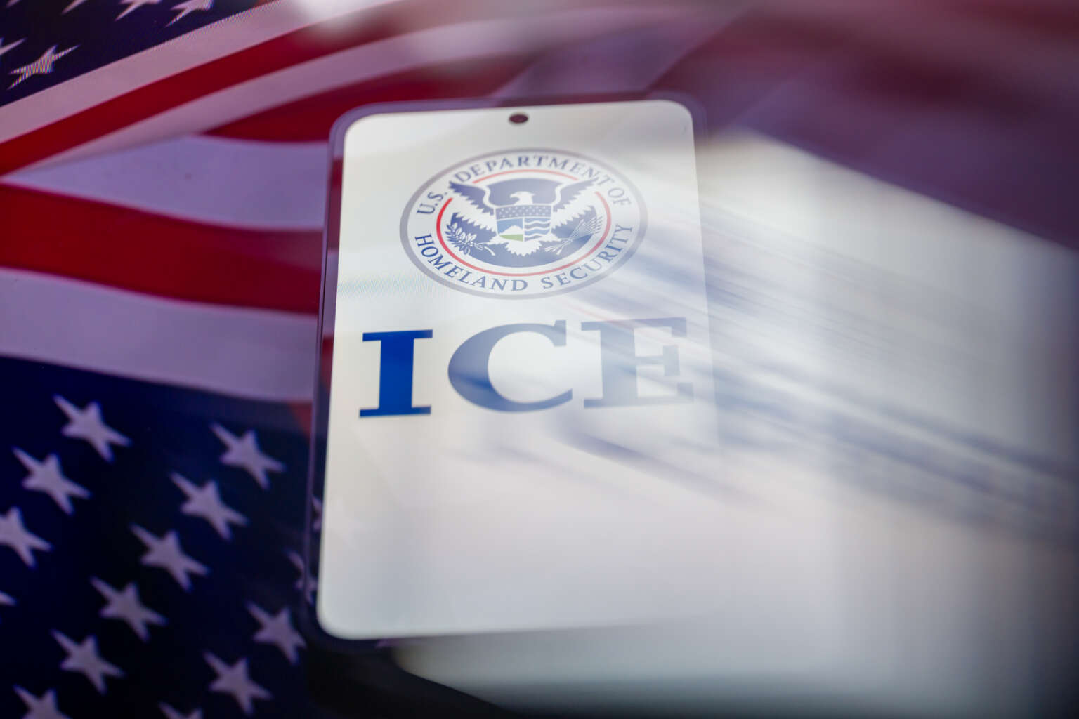 Un nouvel outil interactif aide les familles à localiser leurs proches en détention par l'ICE