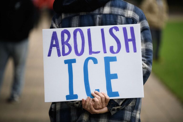 Les organisateurs handicapés font face à la répression de l'immigration par Trump