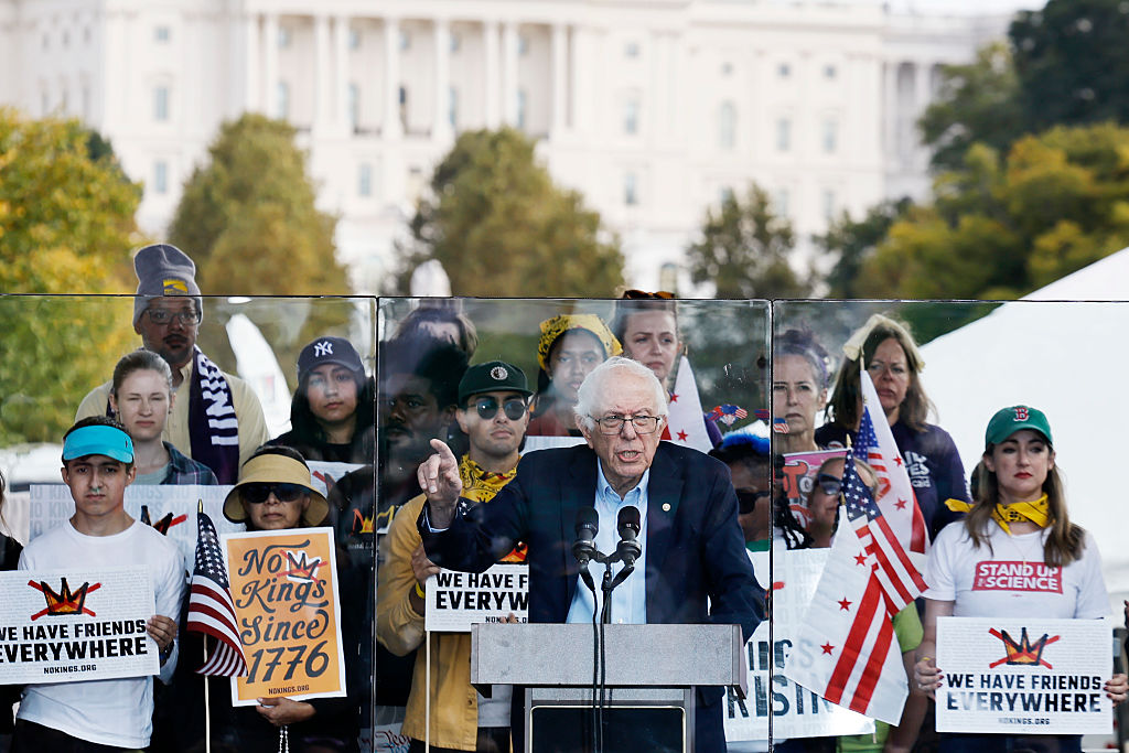 Sanders rejoint le rassemblement du Minnesota alors que les manifestations « No Kings » se multiplient dans tout le pays