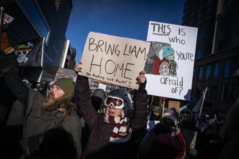 L’administration Trump n’a pas le droit d’expulser un enfant de 5 ans utilisé par l’ICE comme « appât »