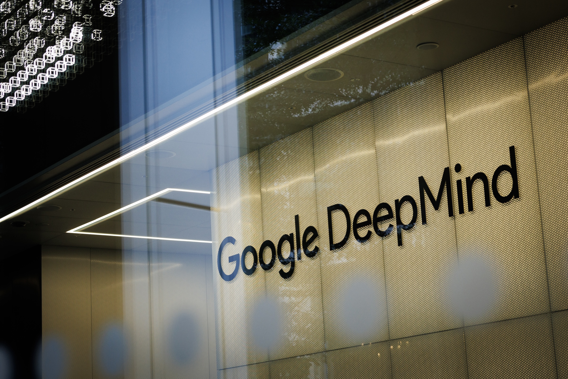 Les travailleurs de Google AI au Royaume-Uni lancent une campagne syndicale et exigent la fin des contrats militaires