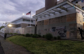 Des immigrants seraient détenus dans les prisons de l&rsquo;ICE alors qu&rsquo;ils ont accepté de quitter les États-Unis