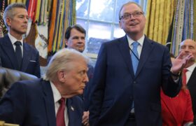 Un conseiller de WH déclare que l&rsquo;anxiété économique des Américains est due au rythme rapide des « bons » changements
