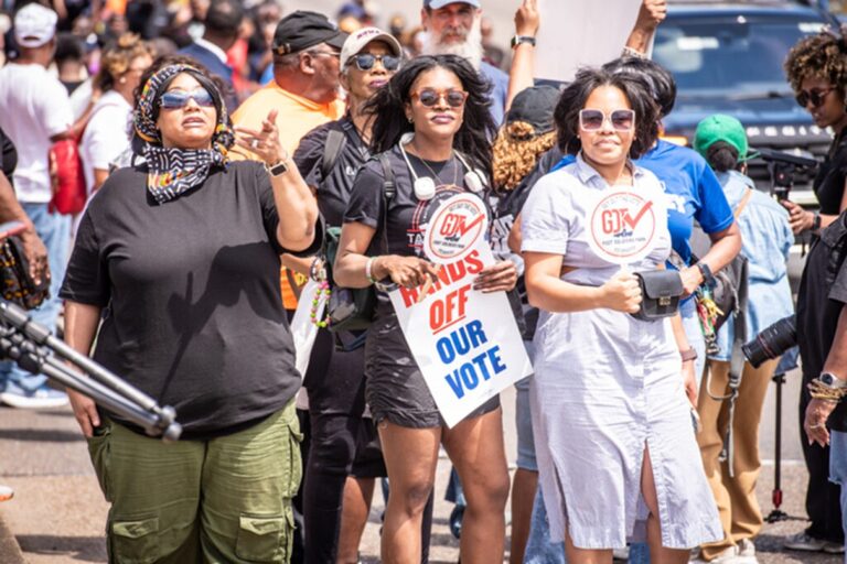 Les juges fédéraux empêchent l’Alabama d’utiliser une carte du Congrès raciste
