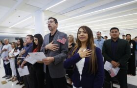 L’administration Trump décide de dénaturaliser 17 Américains dans le cadre d’une attaque contre l’immigration légale