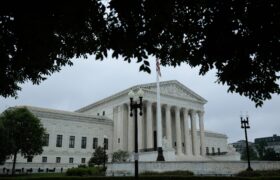 La Cour suprême se range du côté de Trump et affaiblit la protection des résidents permanents