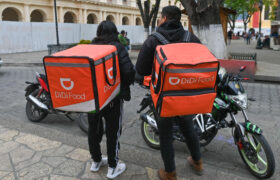 Les travailleurs mexicains du secteur des concerts se battent pour combler une lacune dans leur victoire au statut de travailleur