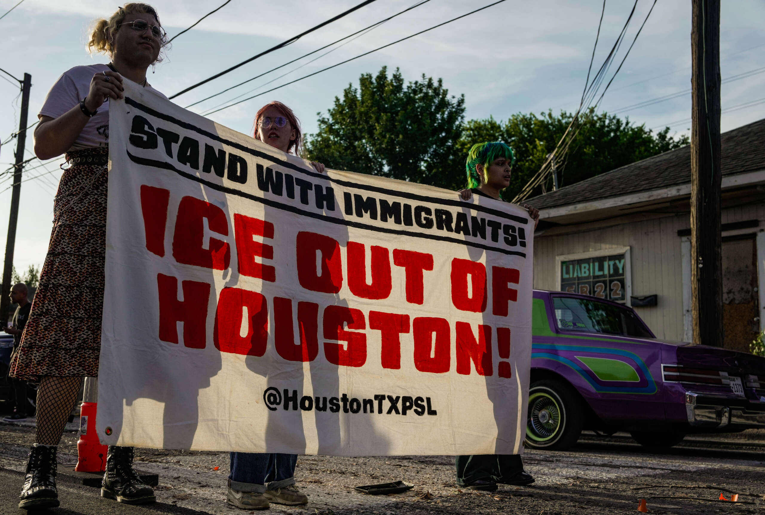 La fusillade mortelle de Houston ICE fait suite au virage de l'agence vers une augmentation des arrestations de rue