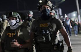 Le Mexique dépose une plainte pénale pour la mort de ses ressortissants en détention par l&rsquo;ICE