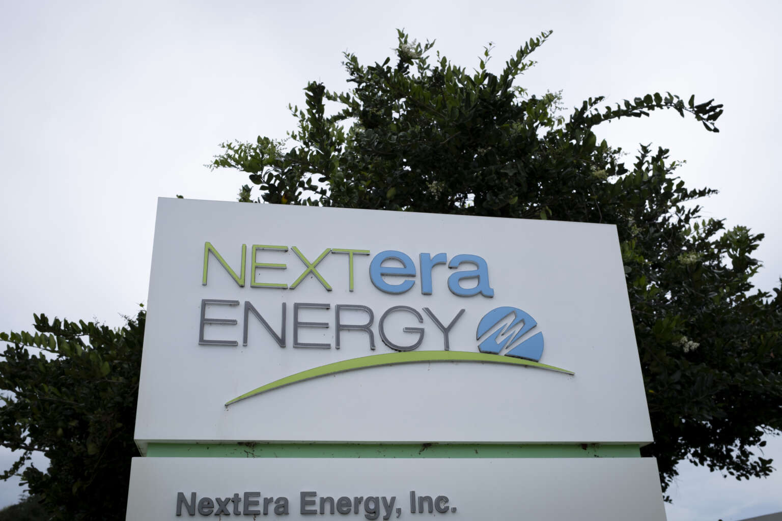 L'acquisition de Dominion Energy par NextEra entraînerait la création d'un méga-utilitaire d'entreprise