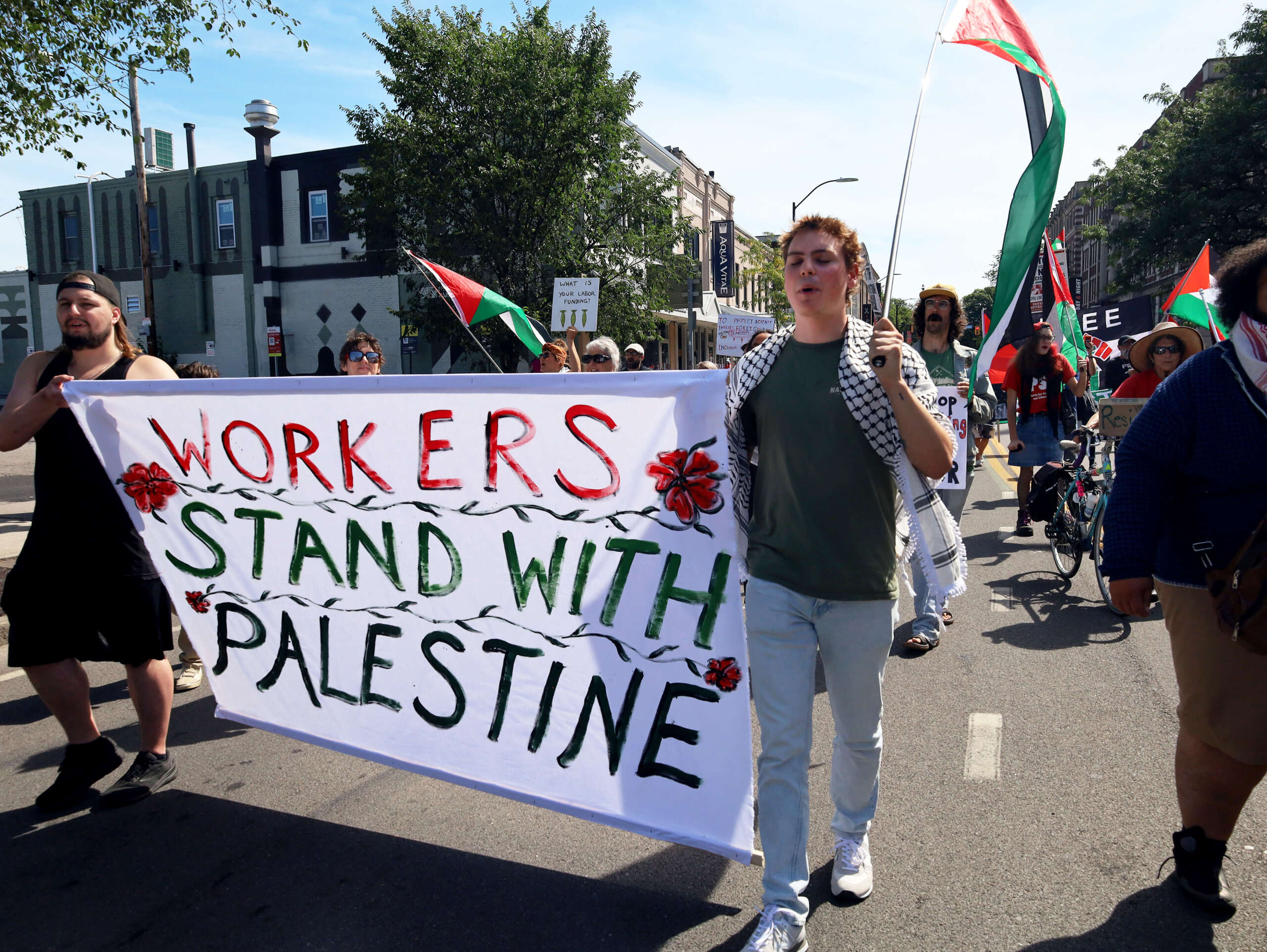 La déconnexion des dirigeants travaillistes des travailleurs de Palestine se manifeste lors des élections