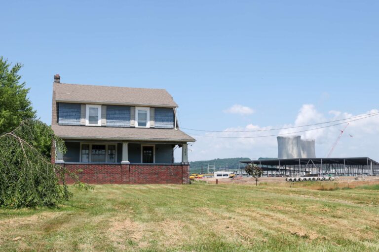 Un allégement fiscal lucratif alimente le boom des centres de données Amazon en Pennsylvanie