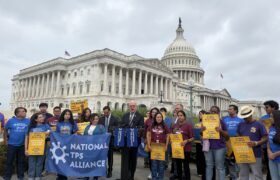 Trump démantèle le TPS pays par pays. Les Salvadoriens craignent d&rsquo;être les prochains.