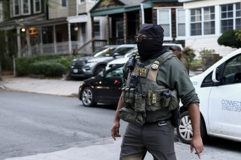 ICE accélère un programme d'espionnage domestique à l'échelle nationale dans des dizaines de villes